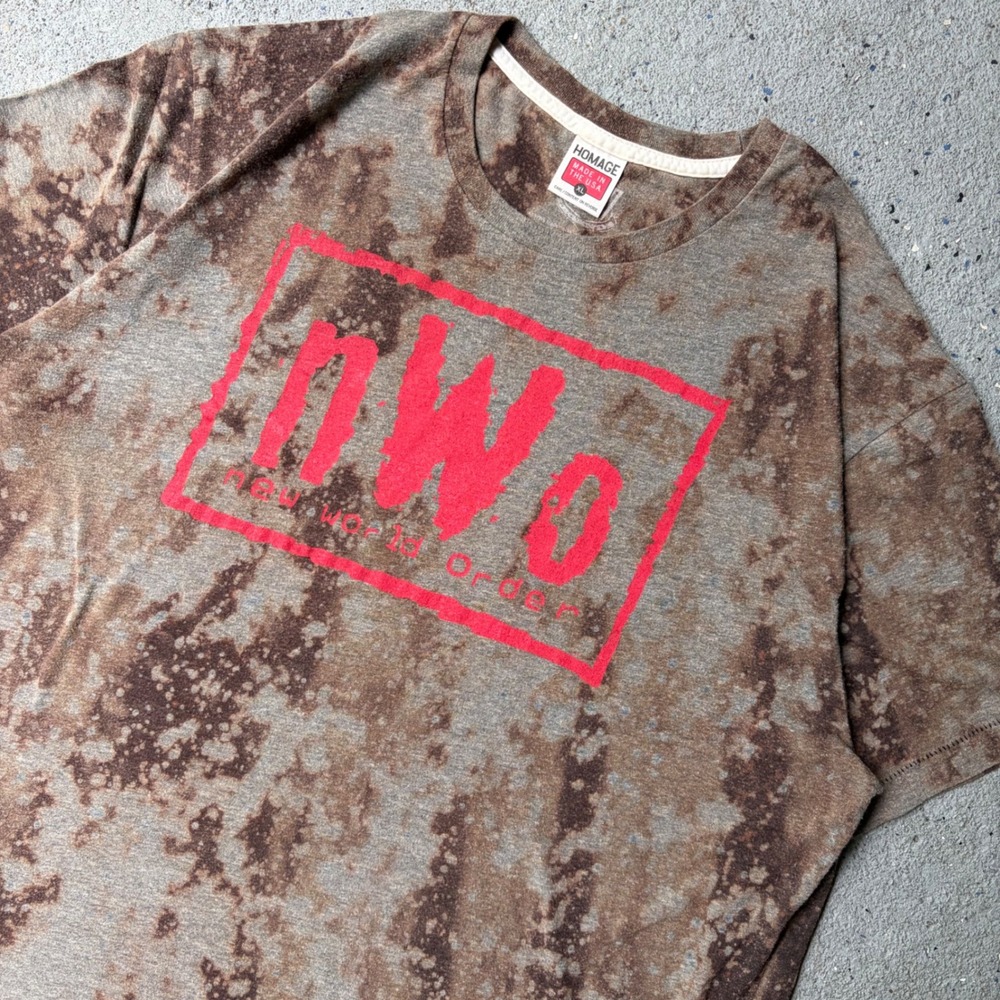 Homage nWo New World Order Acid Wash Graphic T-Shirt Mens XL Brown Red WWE WCW